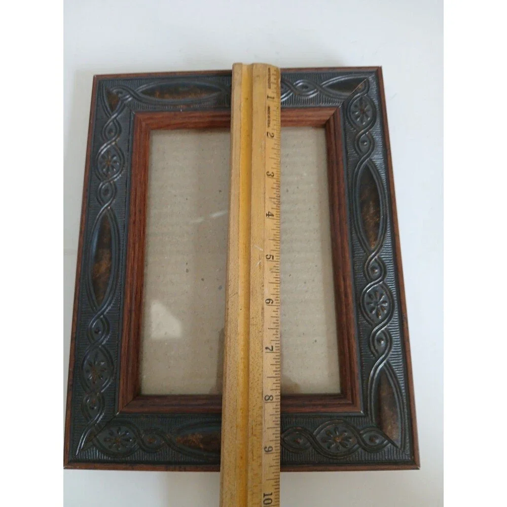 Vintage Carved Ornate Solid Wood Glass-Velvet Back 4.5 X 6.5 Photo Frame